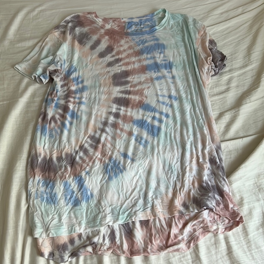 AMERICAN EAGLE OUTFITTERS TIE DYE SOFT AND SEXY TEE